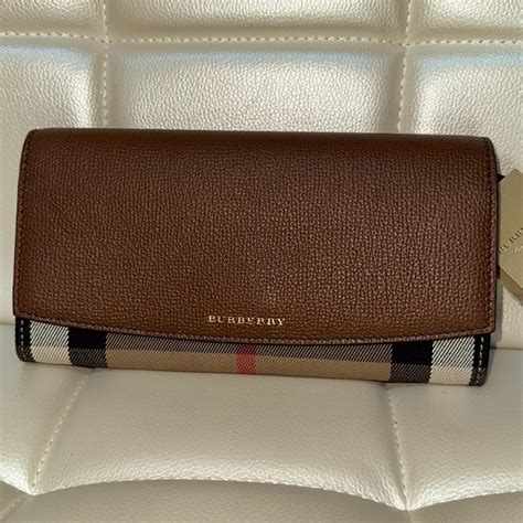 burberry henley|Burberry House Check Henley Leather Chain Wallet.